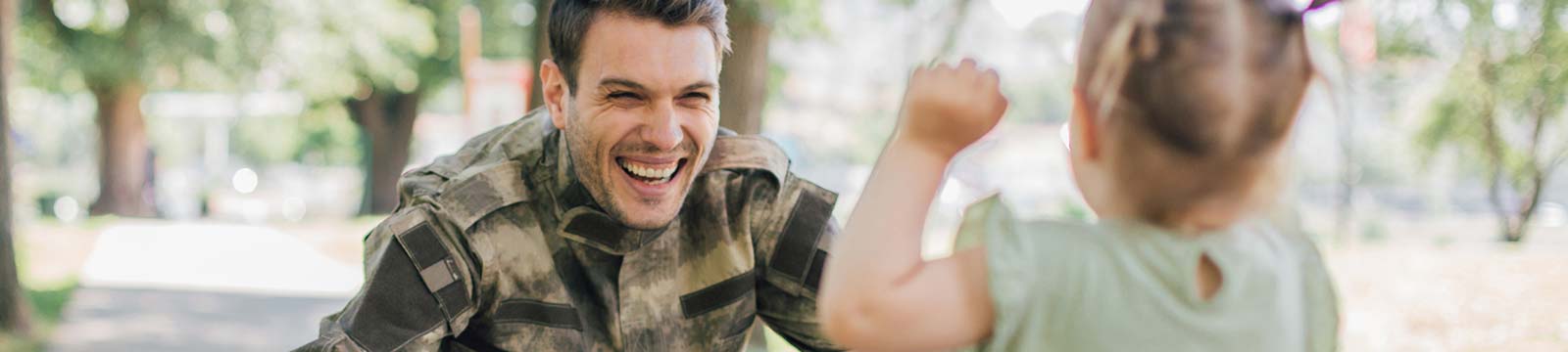 Military dad seeing his daughter